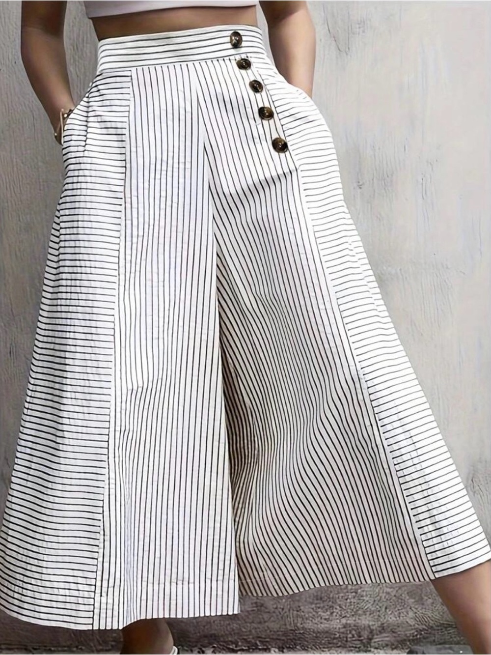 SHEIN Sailor Button Wide Leg Culotte Pants White Black Pinstripe size Medium
